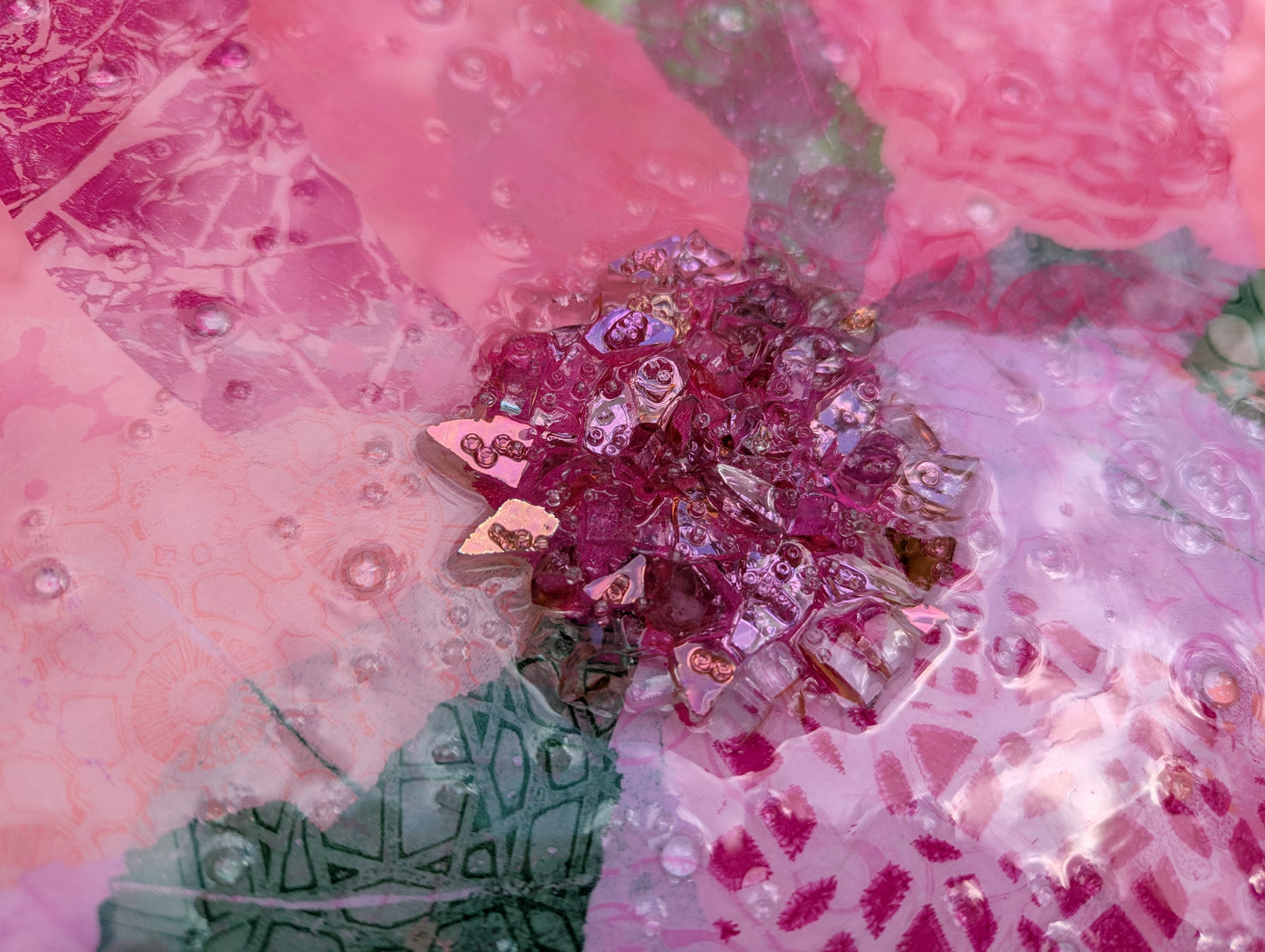 Crushed glass in pink